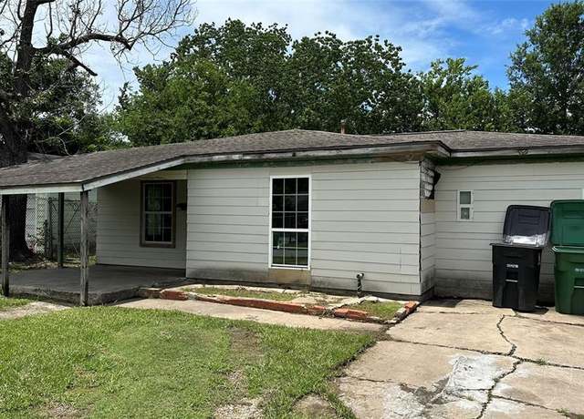 Property at 7338 Hurtgen Forest Rd, Houston, TX 77033, 3 beds, 1 bath