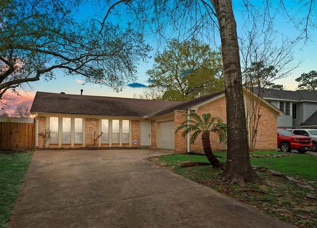 Property at 4111 Reynaldo Dr, Spring, TX 77373, 3 beds, 2 baths