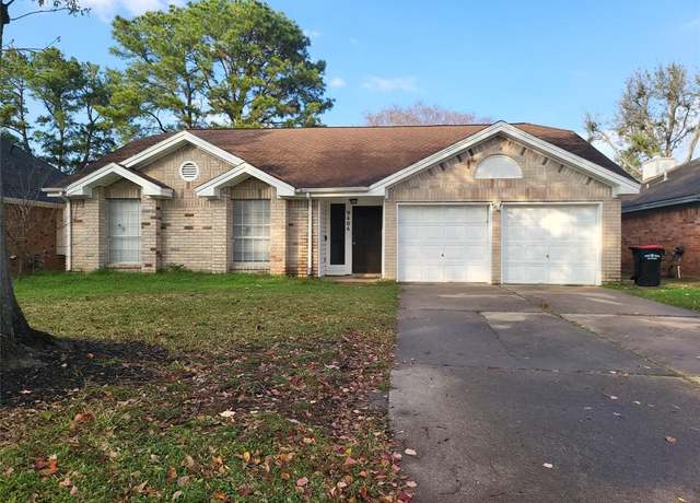Property at 9406 Walnut Glen Dr, Houston, TX 77064, 4 beds, 2 baths