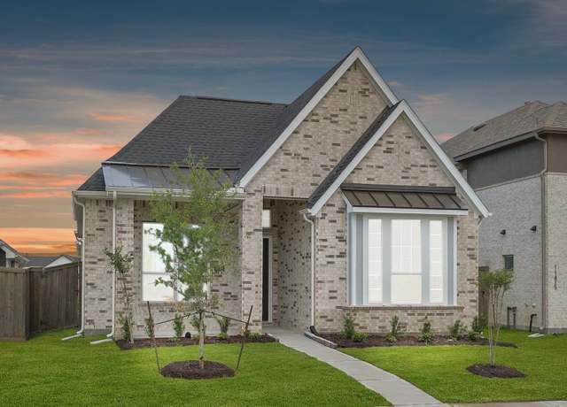 Property at 11811 South Pavillion Dr, Mont Belvieu, TX 77523, 3 beds, 2 baths