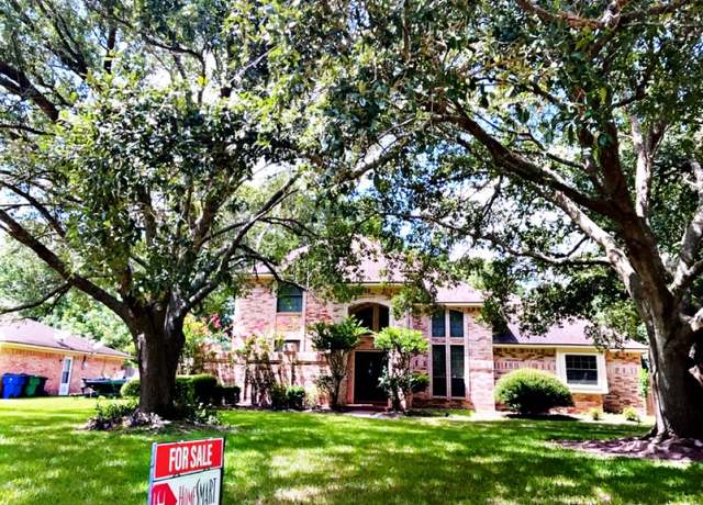 Property at 1600 Azalea St, Sweeny, TX 77480, 3 beds, 2.5 baths