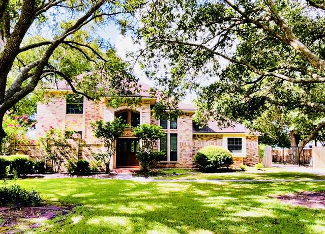 Property at 1600 Azalea St, Sweeny, TX 77480, 3 beds, 2.5 baths
