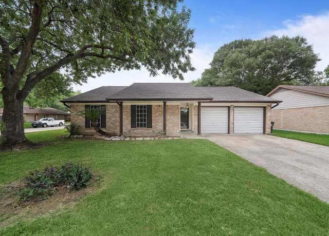 Property at 1617 Pecan Hollow St, Pearland, TX 77581, 4 beds, 2 baths