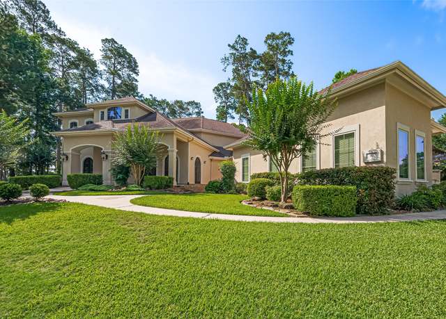 Property at 15 W Shore Dr, Montgomery, TX 77356, 4 beds, 5 baths
