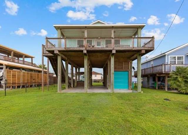 Property at 964 S Selwyn Rd, Crystal Beach, TX 77650, 2 beds, 2 baths