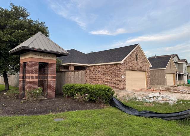 Property at 17458 Wigeon Way Dr, Humble, TX 77396, 4 beds, 2 baths