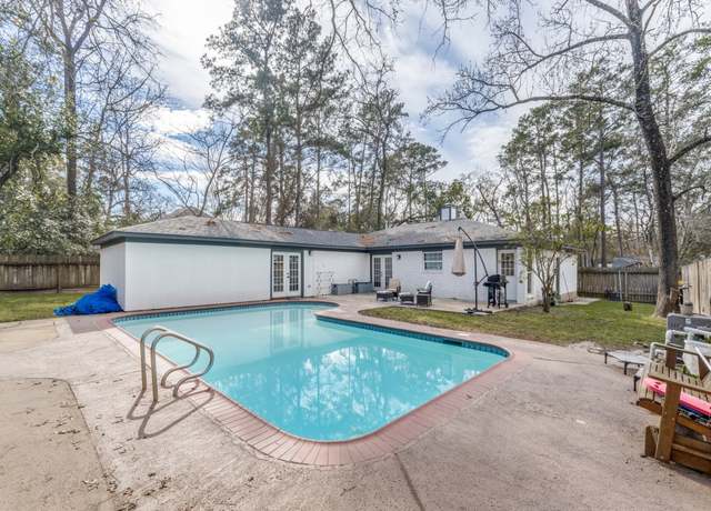 Property at 24418 Glen Loch Dr, Spring, TX 77380, 4 beds, 2.5 baths