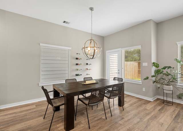 Property at 413 Stonework Oaks Ln, Houston, TX 77076, 3 beds, 2.5 baths