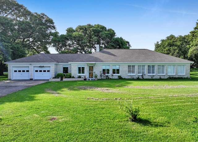 Property at 1212 High School Rd, High Island, TX 77623, 3 beds, 2 baths