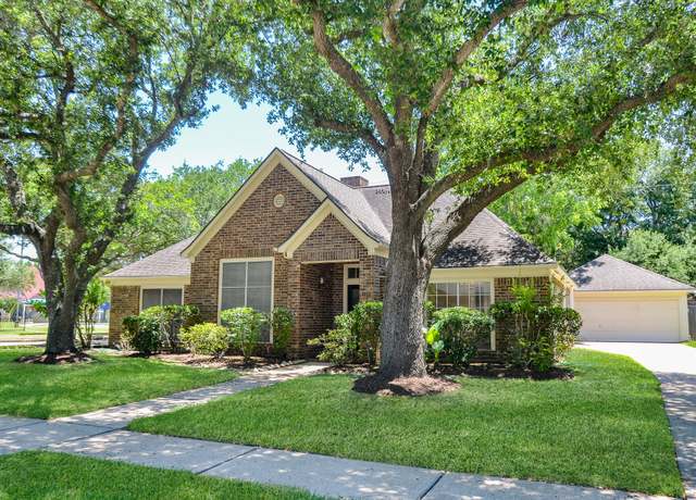 Property at 2303 Reflection Court Ct, Missouri City, TX 77459, 4 beds, 2 baths