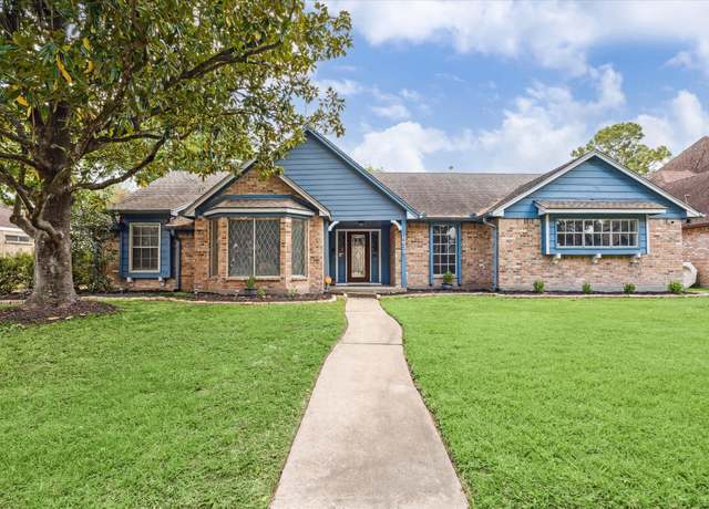 Property at 5639 Council Grove Ln, Houston, TX 77088, 4 beds, 2.5 baths