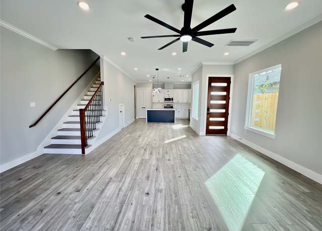 Property at 3031 Dennis St, Houston, TX 77004, 4 beds, 3.5 baths