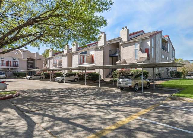 Property at 10855 Meadowglen Ln #1030, Houston, TX 77042, 2 beds, 2 baths