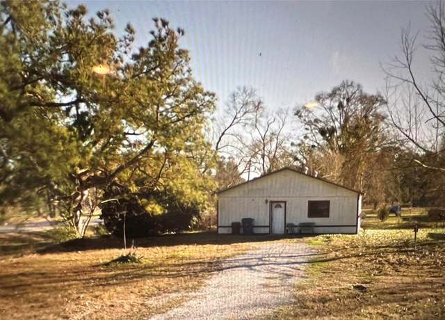 Property at 9221 Oliver Rd, Orange, TX 77632, 2 beds, 1 bath