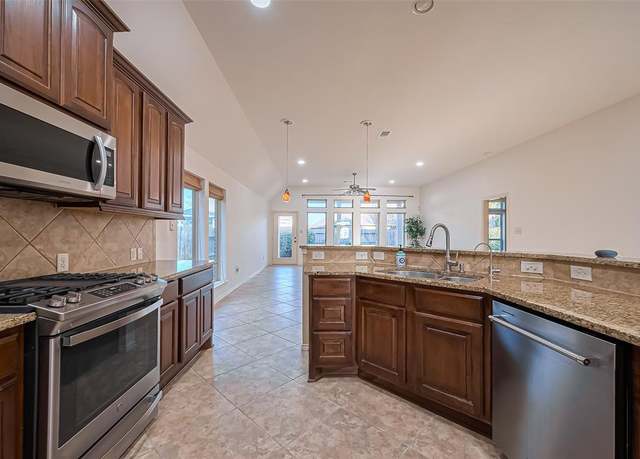 Property at 6010 Le Moyne Pass Ln, Missouri City, TX 77459, 4 beds, 2 baths