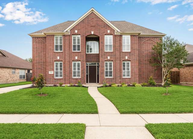 Property at 13819 Marbledale Ct, Houston, TX 77059, 4 beds, 3.5 baths