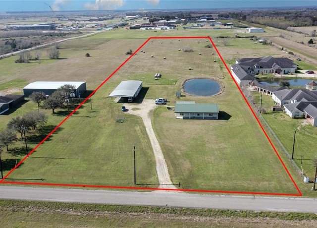 Property at 11802 Padon Rd, Needville, TX 77461, 2 beds, 2 baths