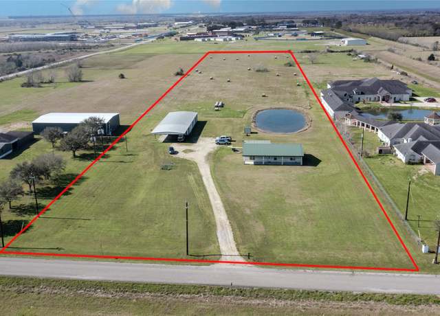 Property at 11802 Padon Rd, Needville, TX 77461, 2 beds, 2 baths