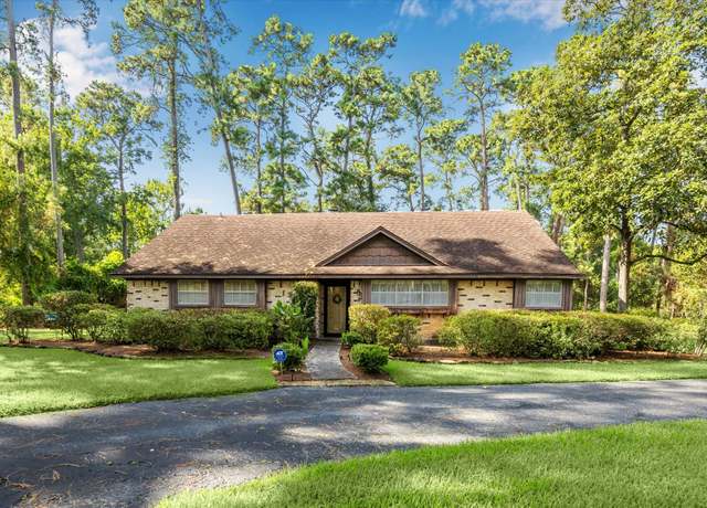 Property at 1721 Magnolia Ln, Kingwood, TX 77339, 4 beds, 2 baths
