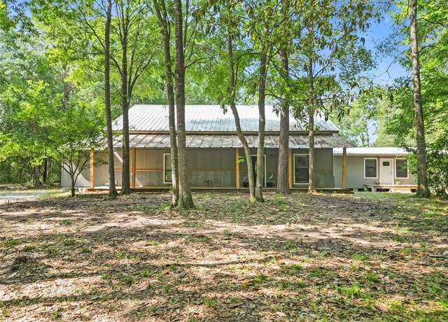 Property at 553 County Road 370, Splendora, TX 77372, 6 beds, 5.5 baths
