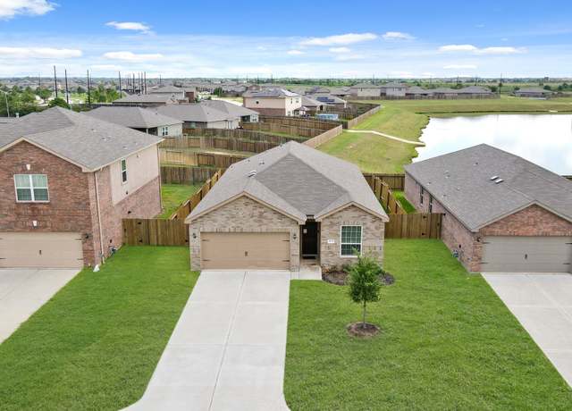 Property at 2133 Mule Ridge Dr, Katy, TX 77493, 3 beds, 2 baths