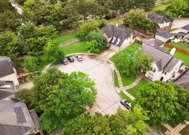 Property at 4103 Oak Blossom Ct, Houston, TX 77059, 5 beds, 3.5 baths