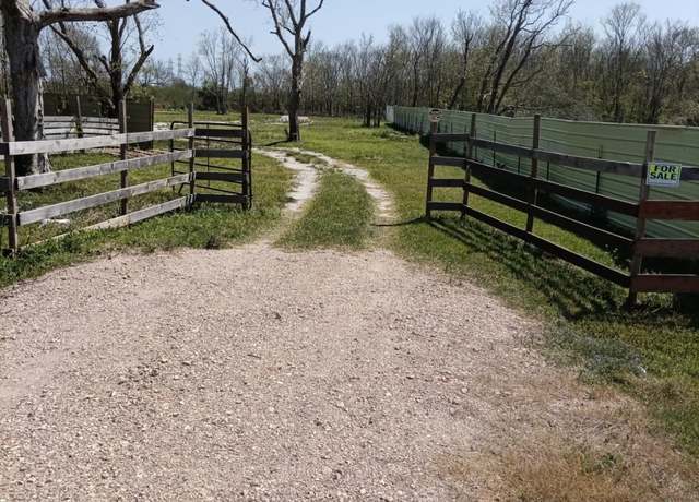 Property at 3615 Austin Ln, Freeport, TX 77541