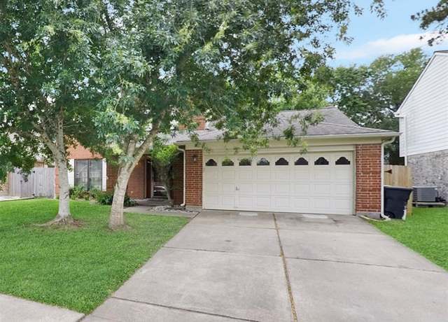 Property at 15014 Waybridge Dr, Houston, TX 77062, 3 beds, 2.5 baths