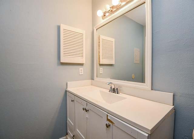 Property at 8523 Hearth Dr, Houston, TX 77054, 3 beds, 2 baths