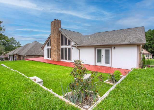 Property at 479 Cherry Hills Dr, Huntsville, TX 77340, 3 beds, 3 baths
