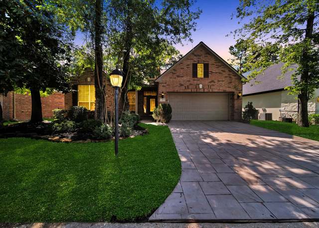 Property at 317 Creekwood W, Montgomery, TX 77356, 3 beds, 2 baths