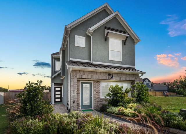 Property at 451 Park Hill Ct, Stafford, TX 77477, 3 beds, 2.5 baths