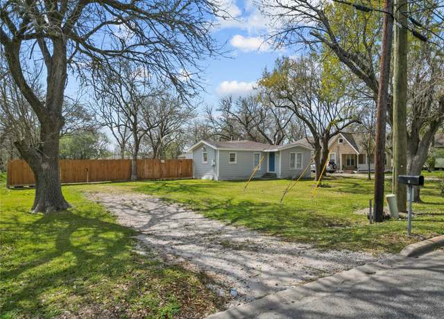 Property at 1503 Main St, La Marque, TX 77568, 2 beds, 1 bath