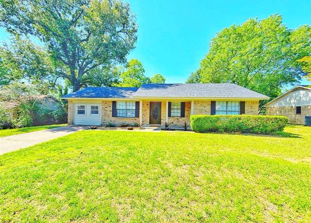 Property at 803 Wolley Cir, Crockett, TX 75835, 3 beds, 1.5 baths