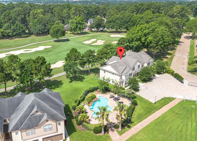 Property at 16020 Fountainview Dr #21, Montgomery, TX 77356, 3 beds, 2.5 baths