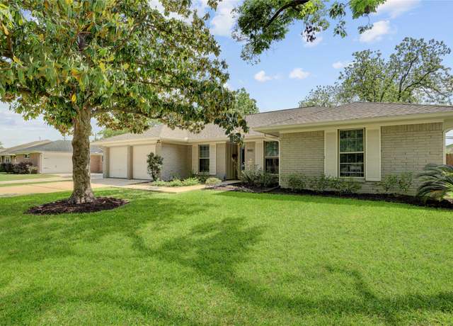Property at 11915 Atwell Dr, Houston, TX 77035, 3 beds, 2 baths