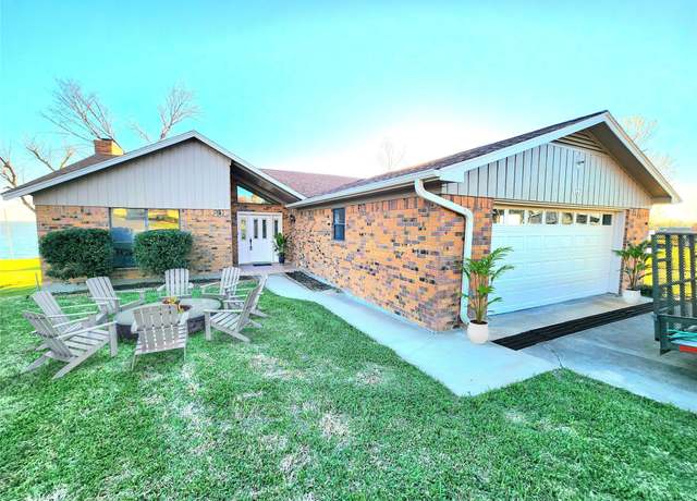 Property at 482 W Cattle Dr, Onalaska, TX 77360, 3 beds, 2 baths