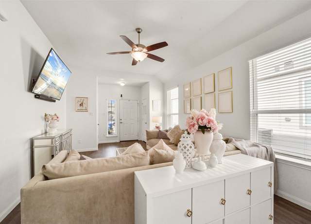 Property at 17530 Holroyd Rd, Humble, TX 77346, 3 beds, 2 baths