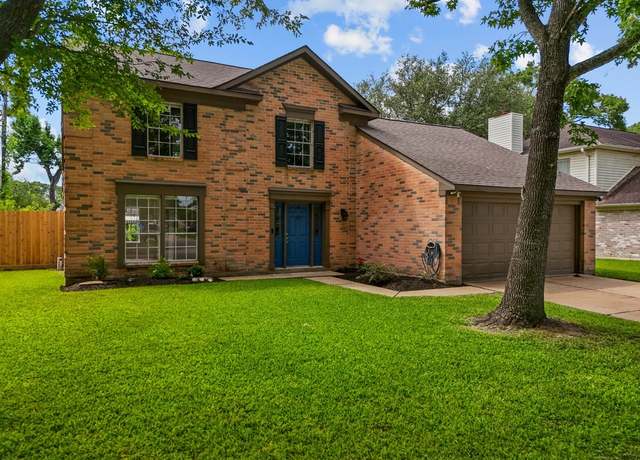 Property at 3715 Heather Ln, Pearland, TX 77581, 3 beds, 2.5 baths