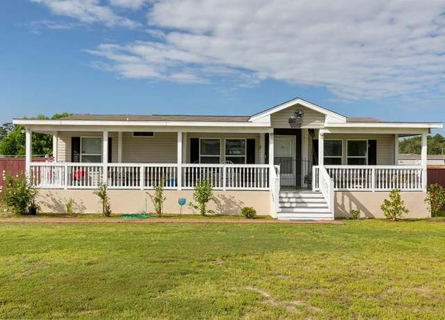 Property at 17532 Old Highway 105 E, Conroe, TX 77306, 3 beds, 2 baths