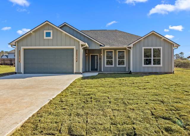 Property at 30 N Pine Harbour Dr, Coldspring, TX 77331, 3 beds, 2 baths
