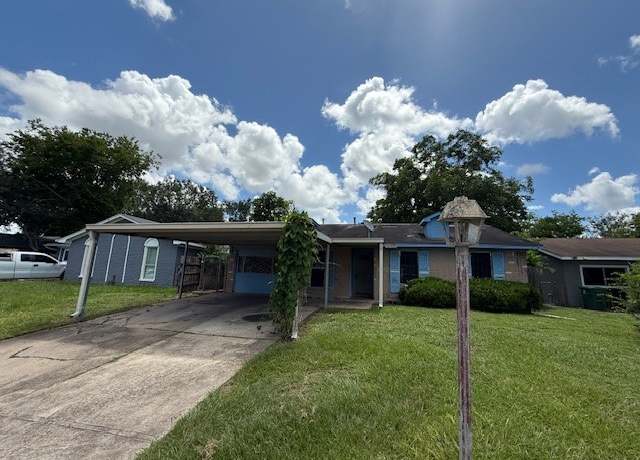Property at 12939 Segrest Dr, Houston, TX 77047, 3 beds, 1.5 baths