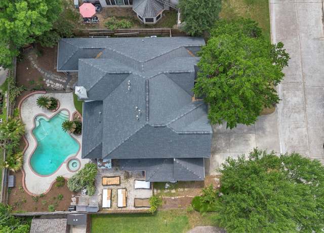 Property at 6723 Mossridge Dr, Houston, TX 77069, 4 beds, 3.5 baths