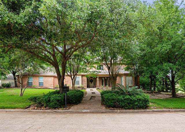 Property at 8519 Rebawood Dr, Humble, TX 77346, 4 beds, 2.5 baths