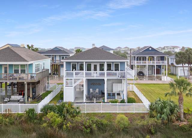 Property at 22520 Bay Point Dr, Galveston, TX 77554, 3 beds, 2.5 baths