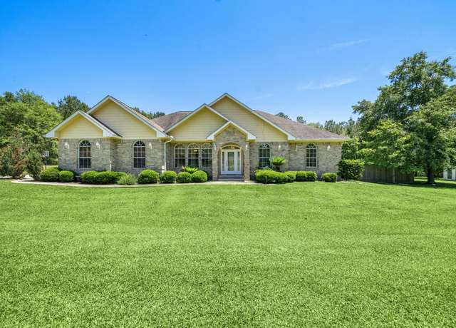 Property at 189 Northwood Park, Livingston, TX 77351, 3 beds, 2.5 baths