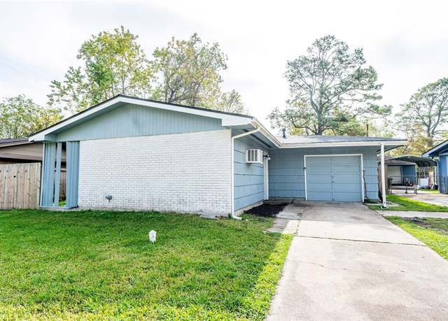 Property at 113 Highland Dr, Hitchcock, TX 77563, 3 beds, 1 bath