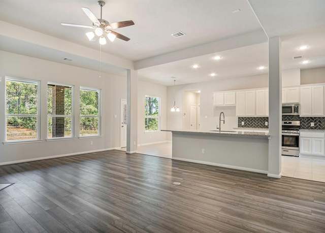 Property at 9650 Moss Rose, Willis, TX 77378, 3 beds, 2.5 baths