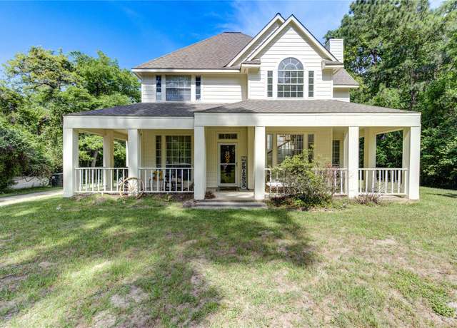 Property at 25903 Penguin St, Magnolia, TX 77355, 3 beds, 2.5 baths