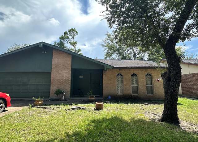 Property at 2210 Stillmeadow Dr, Missouri City, TX 77489, 4 beds, 2 baths